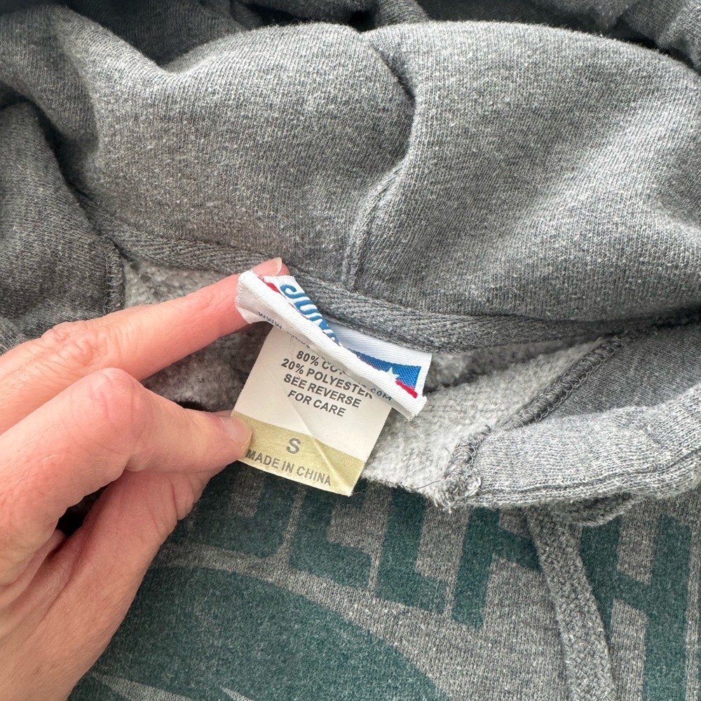 Philadelphia Eagles Junk Food Clothing Vintage-Looking Retro Gray Hoodie - Picture 7 of 8